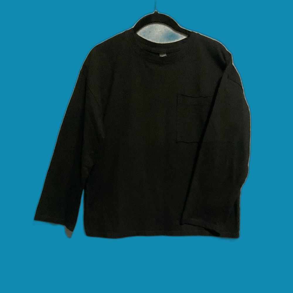 DAZY Black Long Sleeve Pocket Tee Size L Oversized K-Fashion Minimalist Top